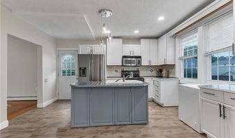 86 Westwood Ave, Cranston, RI 02905