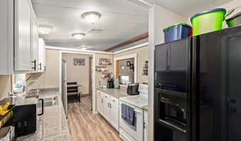 33541 S MOUNTAIN VIEW Rd, Black Canyon City, AZ 85324