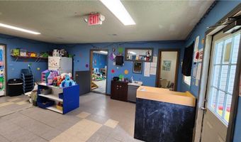 406 S Main St, Archie, MO 64725