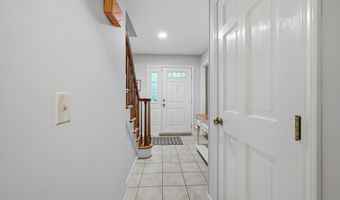 2 Banquo Brae Rd, Brookfield, CT 06804