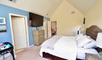 1 Wimbledon Dr 3, Alloway, NJ 07462