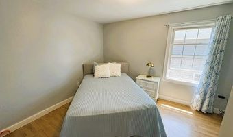 18 Calef St 1, Cranston, RI 02920