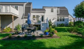 58 Collins St, Bristol, RI 02809