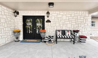 1005 N Shore Dr, Carlsbad, NM 88220