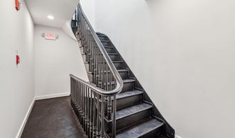 451 GREEN Ln, Philadelphia, PA 19128