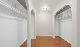 4956 SENTINEL Dr 9-402, Bethesda, MD 20816