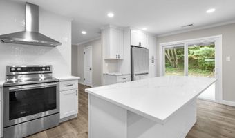 12211 MALIN Ln, Bowie, MD 20715