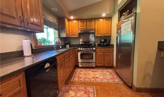 385 Cochran Rd, Aurora, OH 44202