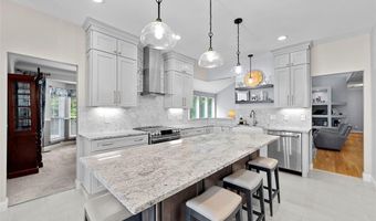 500 Terrington Dr, Ballwin, MO 63021