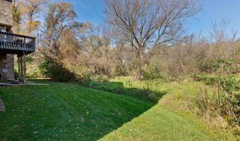 6771 W Creekside Dr, Long Grove, IL 60047