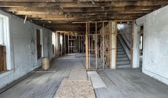 75 S Main St, Andrews, IN 46702
