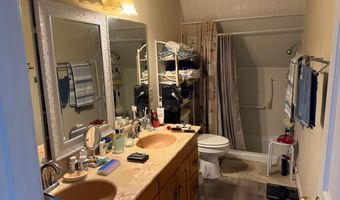 206 E Edgeway Dr, Alexandria, IN 46001