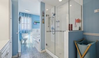 78 Main St, Bayonne, NJ 07035