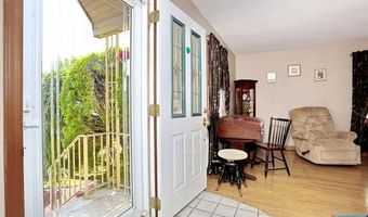 64 Lunn Ave, Bergenfield, NJ 07621