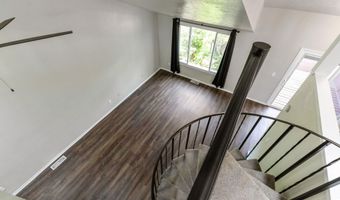 2470 W GLENDALE Ave 2D, Appleton, WI 54914