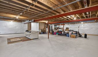 777 W Fairway Dr, Addison, IL 60101