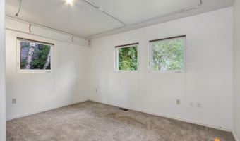 1558 E St, Anchorage, AK 99501