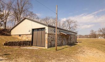 105 Couch St, Alton, MO 65606