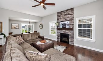 2719 SW Prairie Trail Pkwy, Ankeny, IA 50023
