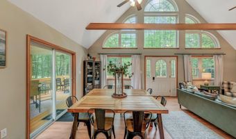 238 King Arthur Rd, Blakeslee, PA 18610