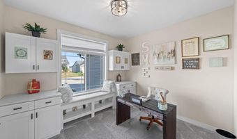 5608 Allerton Dr, Ames, IA 50014