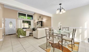 1090 Kumukumu St C, Honolulu, HI 96825