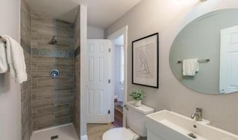 218 Stanley Ave, Cincinnati, OH 45226