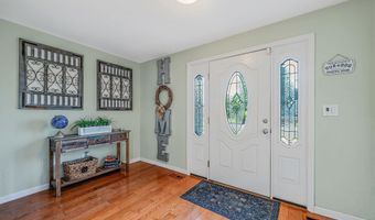 29 North Plz, Amity Harbor, NY 11701