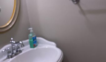 915 C St SE, Washington, DC 20003