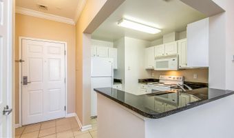 23 PIERSIDE Dr 229, Baltimore, MD 21230