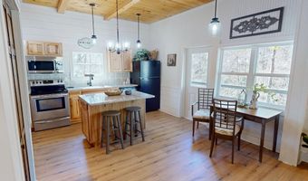 820 Beaver Crk, Andrews, NC 28901