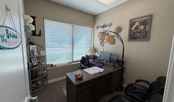 207 S Broadway St, Blackfoot, ID 83221