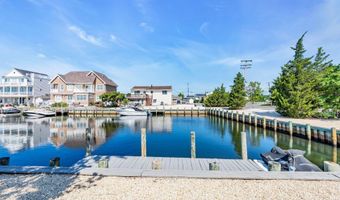 121 Stillwater Rd, Barnegat, NJ 08005