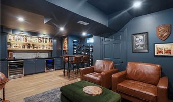 105 Hunting Hill Dr, Cumberland, RI 02864