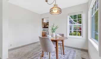 3543 HARRISON Dr, Astoria, OR 97103