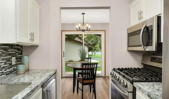 8824 134th St W, Apple Valley, MN 55124