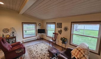 204 NE 21st Ave, Aberdeen, SD 57401