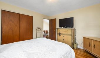 2 N Spruce St, East Providence, RI 02914