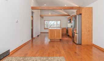 39763 N Rena Ave, Antioch, IL 60002