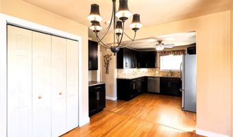 19 Hillside Ave, Newport, RI 02840