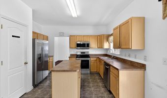 2 FOXFIELD Ct, Bear, DE 19701