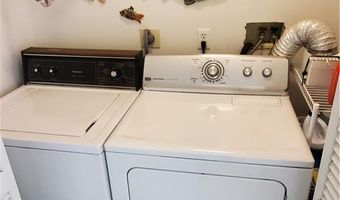 15 Hammersmith Rd 33, Newport, RI 02840