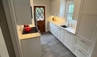 6257 18TH St N, Arlington, VA 22205