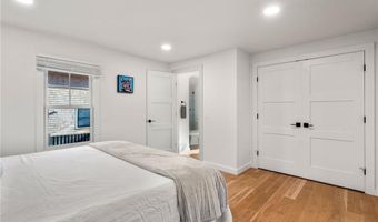 14 Robinson St, Narragansett, RI 02882