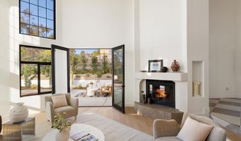 3010 Cadencia St, Carlsbad, CA 92009