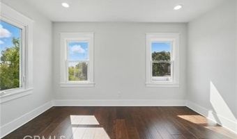 2111 S Bronson Ave, Los Angeles, CA 90018