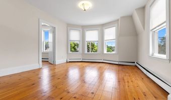 730 Hale 3L, Beverly, MA 01915