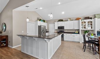 3 Ettington Dr, Bella Vista, AR 72714