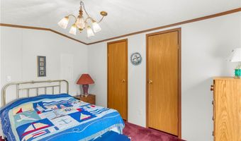 6886 Lindsley Ave, Andover, OH 44003