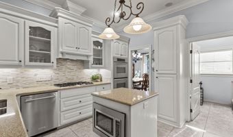 208 Kitty Hawk Cir, Brandon, MS 39047